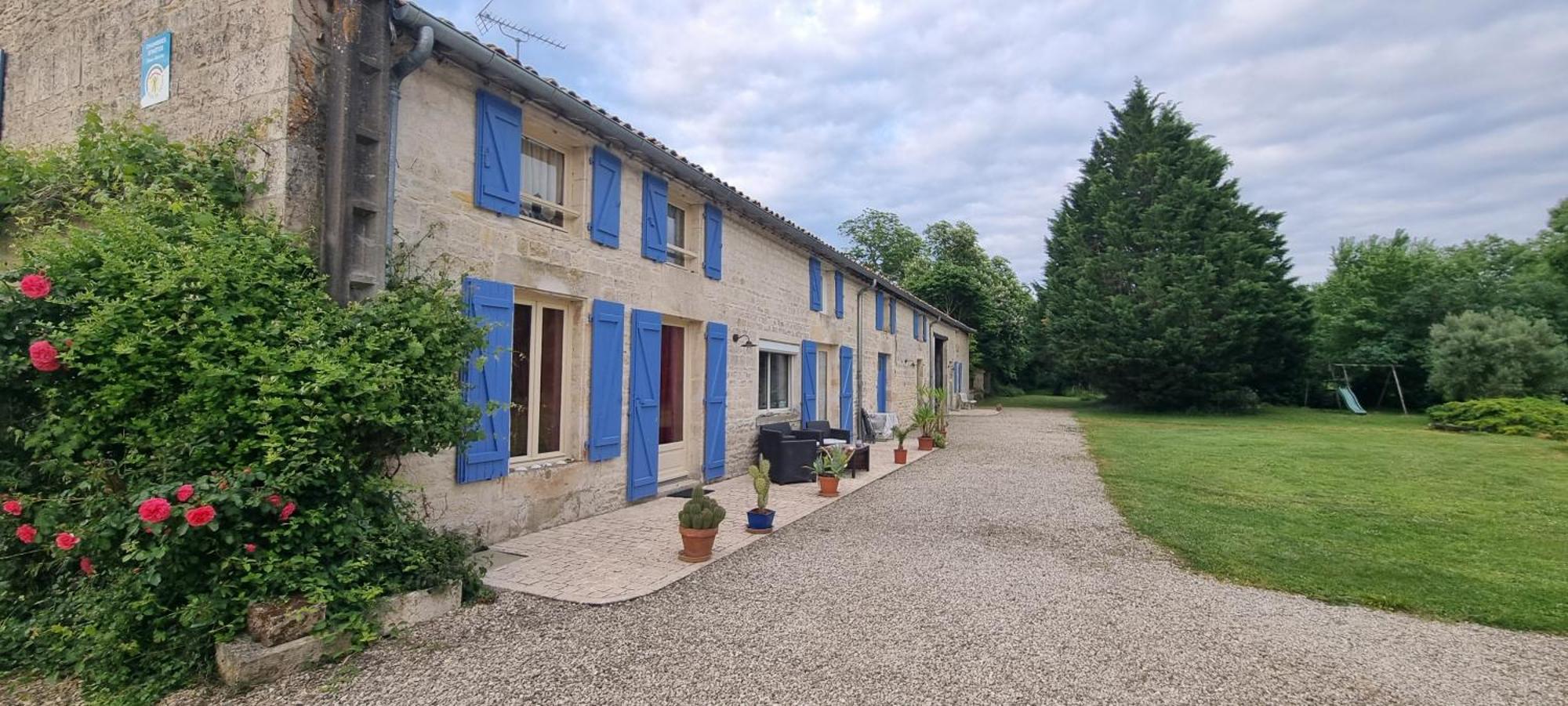 Bessines Chambres D'Hotes Entre Niort Et Marais Poitevin מראה חיצוני תמונה